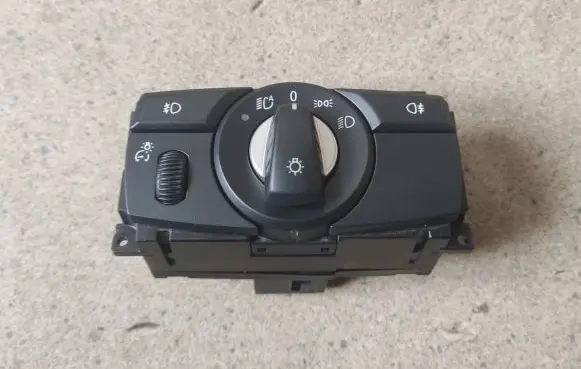BMW X5 E70 Light switch 9134726