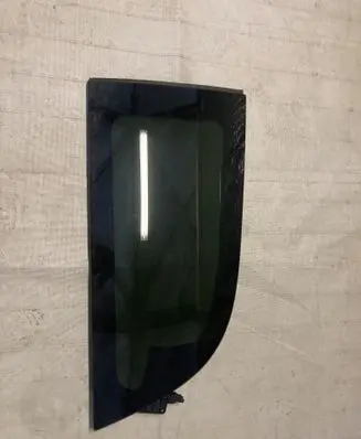 Chrysler Grand Voyager V Rear side window