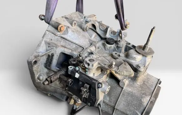 Peugeot 3008 I Manual 6 speed gearbox 9682456310
