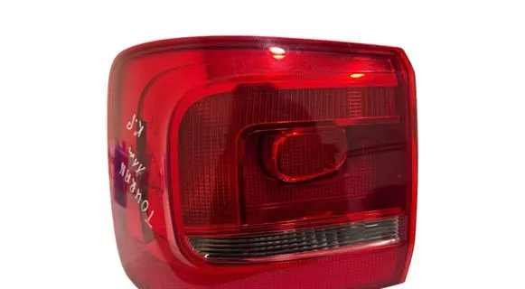 Volkswagen Touran II Rear/tail lights