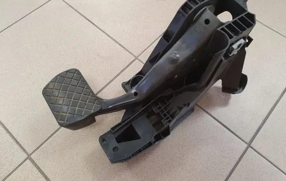 Volkswagen Tiguan Brake pedal 5Q1723058BP