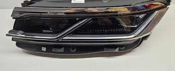 Volkswagen Touareg III Headlight/headlamp 761941081 VW015