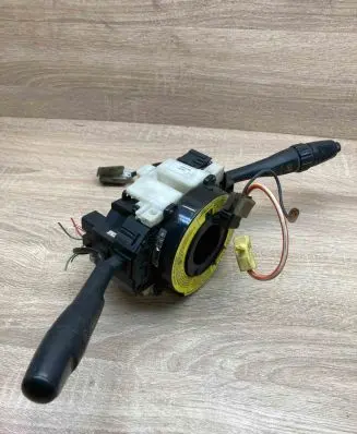 Mitsubishi Carisma Wiper turn signal indicator stalk/switch MB953700