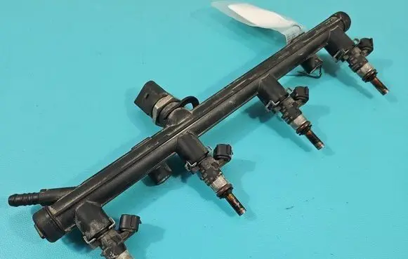 Fuel injector
