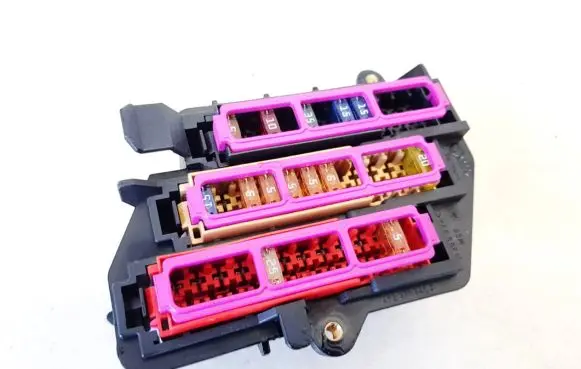 Audi A6 S6 C6 4F Fuse box set 4f2971845a