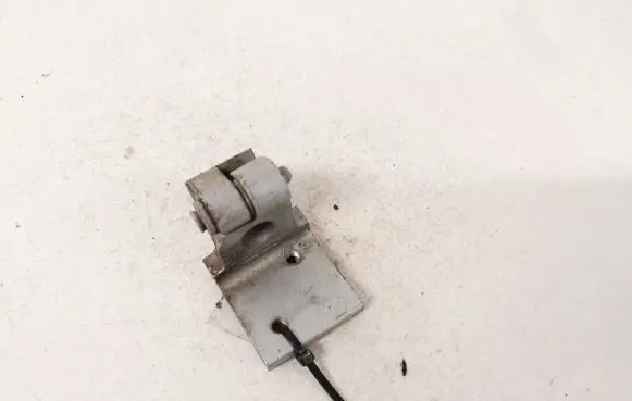Audi A4 S4 B5 8D Rear door lower hinge