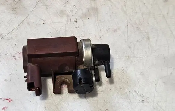 Volvo V50 Turbo solenoid valve 9650098380