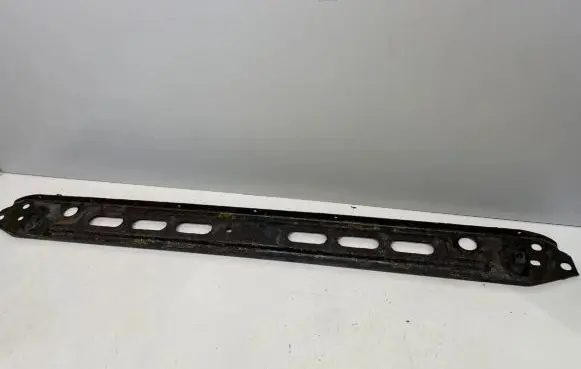 Volvo V60 Radiator mount bracket