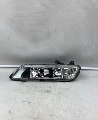 Volkswagen PASSAT B7 Front fog light 17662402