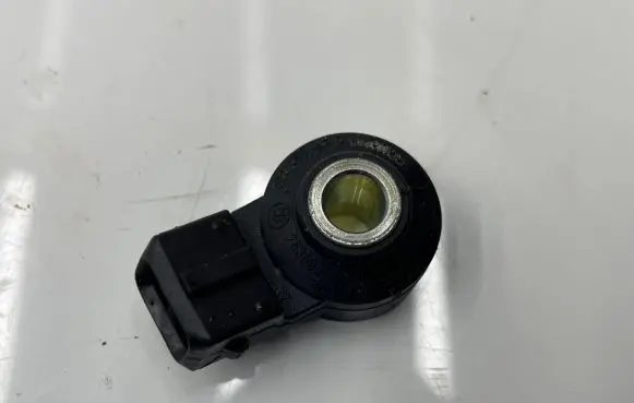 BMW 3 G20 G21 Detonation knock sensor 7636937