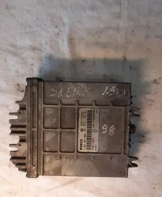 Renault Scenic I Engine control unit/module 7700105953 28SA3592 0281001809