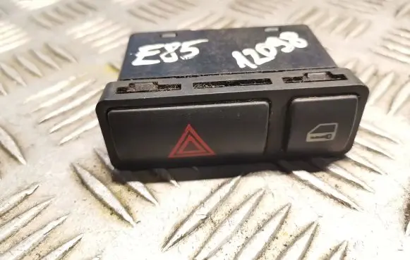 BMW Z4 E85 E86 Hazard light switch 8368920
