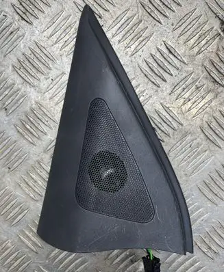 Front door high frequency speaker