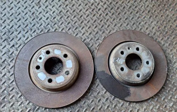 Audi A5 8T 8F Rear brake disc 8K0615601B
