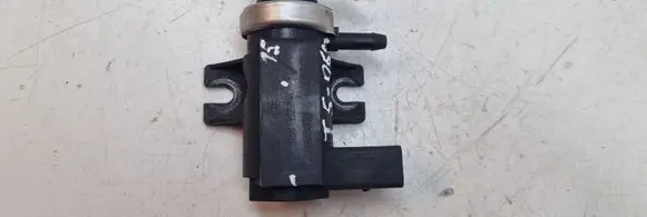 Volkswagen Multivan T5 Turbo solenoid valve 1J0906627C