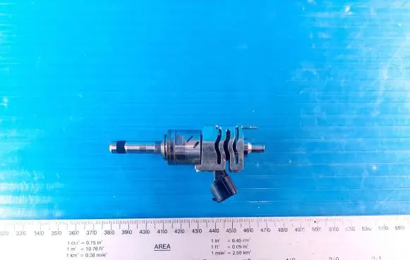 Toyota Sienna XL40 IV Fuel injector 23250F0010 AN363 08821