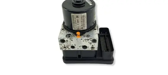Ford Fiesta ABS Pump 8V512C405AC