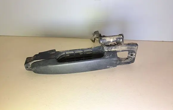 Toyota Hilux (AN10, AN20, AN30) Front door exterior handle