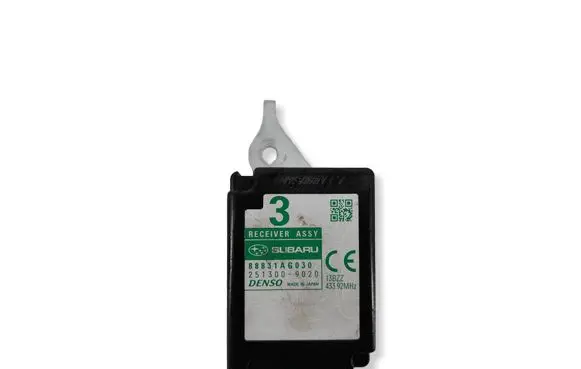 Subaru Legacy Antenna control unit 88831AG030 2513009020