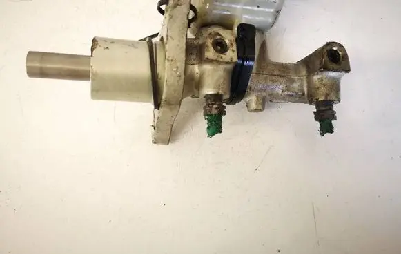 Peugeot 407 Master brake cylinder 