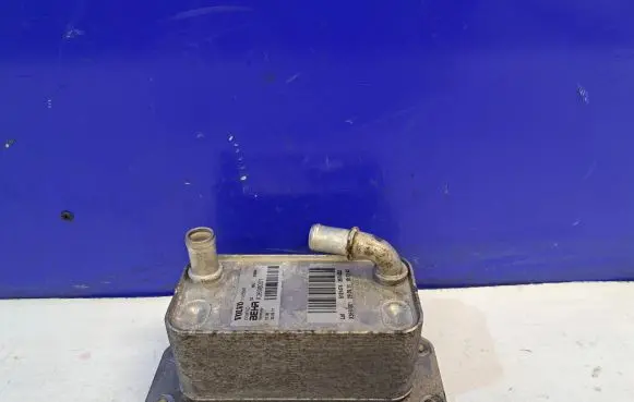Engine oil radiator