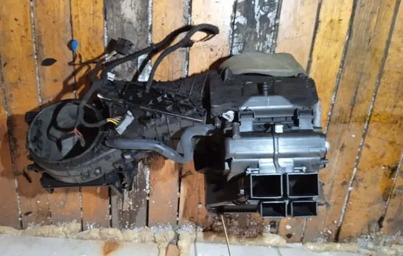 Interior heater climate box assembly