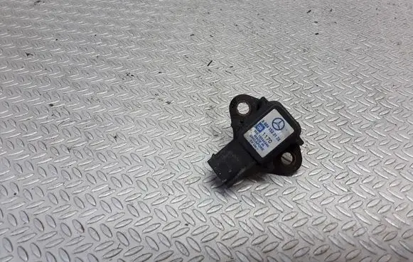 Mercedes-Benz E W210 Air pressure sensor A0041533128