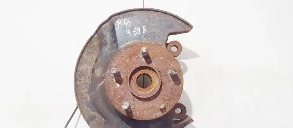 Honda CR-V Front wheel hub