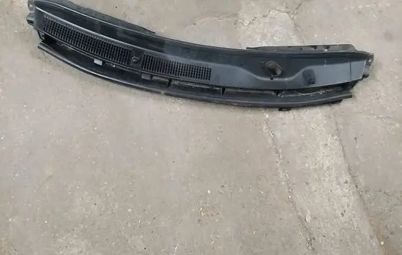 Peugeot 108 Wiper trim 557810H080