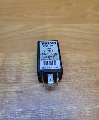Volvo S80 Other relay 30667514 7038900302 5DS00947000
