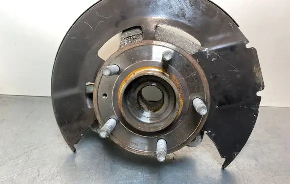 Opel Zafira C Front wheel hub