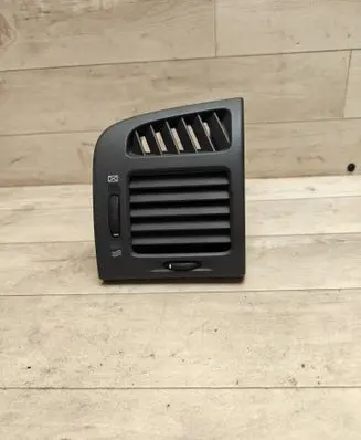 KIA Cerato Dashboard side air vent grill/cover trim 