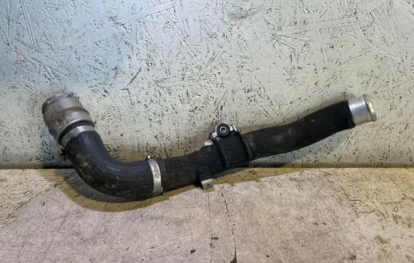 Intercooler hose/pipe