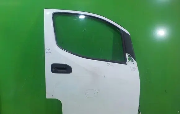 Nissan NV200 Front door PRZOD PRAWE