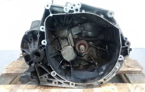Peugeot 2008 I Manual 5 speed gearbox 20EA59