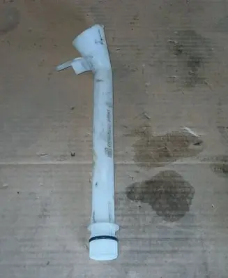 Nissan X-Trail T30 Window washer liquid tank fill tube 