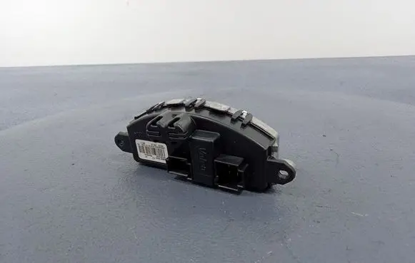 BMW 3 F30 F35 F31 Heater blower motor/fan resistor 9319919