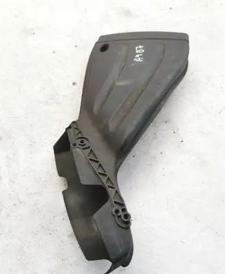 Audi A4 S4 B7 8E 8H Air intake duct part 8E0129618H