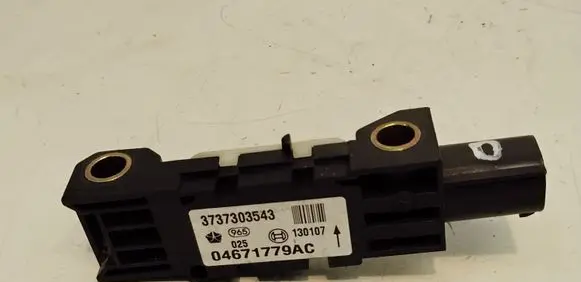 Chrysler 300 - 300C Airbag deployment crash/impact sensor 3737303543 04671779AC