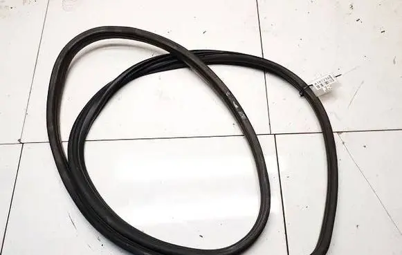 Opel Vectra B Rubber seal front coupe door 