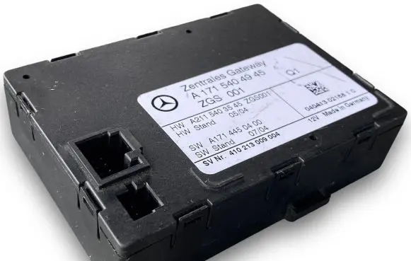 Mercedes-Benz SLK R171 Central body control module A1715404945