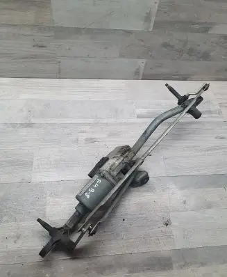 Audi A4 S4 B8 8K Front wiper linkage and motor 8K1955119 8T1955119