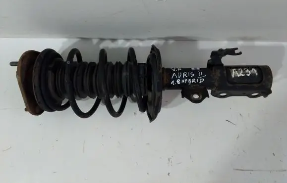 Toyota Auris E180 Front shock absorber/damper