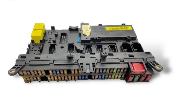 Land Rover Range Rover L322 Fuse module 8380407 YQE500240
