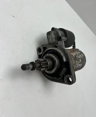 Volkswagen New Beetle Starter motor
