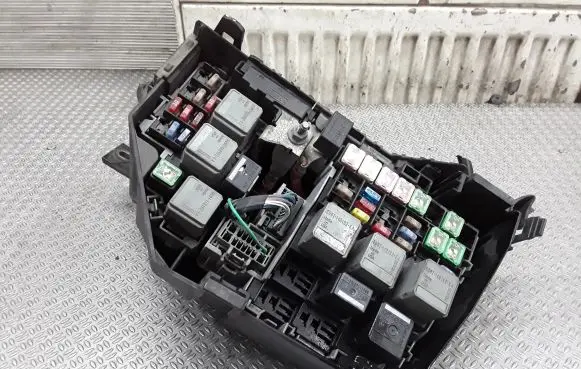 Ford Galaxy Fuse module 6G9T14A067A
