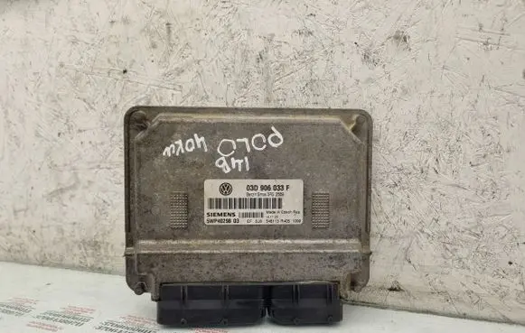 Volkswagen Polo IV 9N3 Engine control unit/module 03D906033F