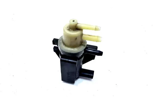 Mercedes-Benz C W205 Turbo solenoid valve A0091533128
