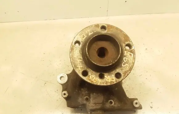 BMW 7 E65 E66 Front wheel hub spindle knuckle 6753462