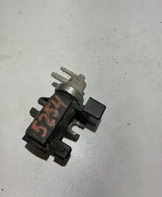 Volvo XC70 Turbo solenoid valve 72190329
